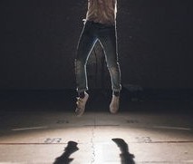 高速暴雪返鄉大軍從白天堵到黑夜