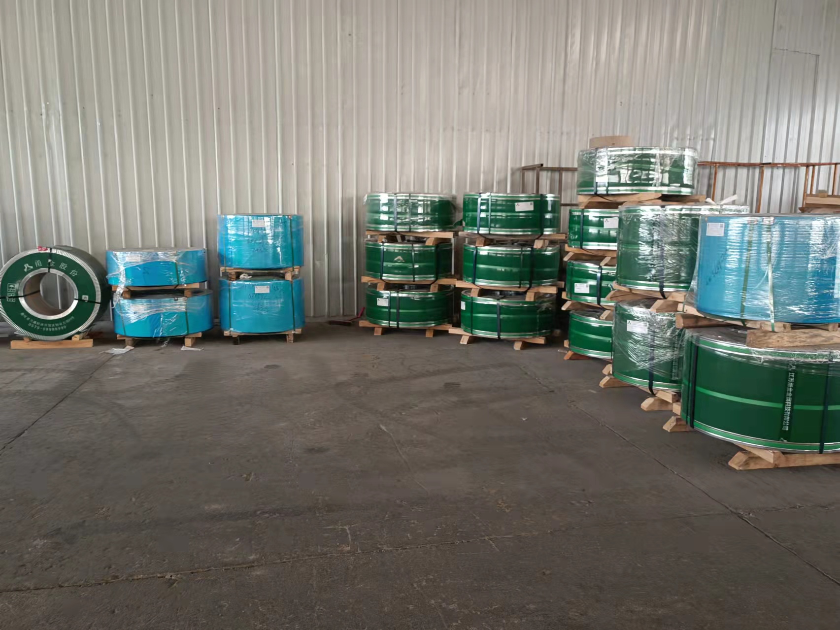 章子怡活動照引爭議 章子怡活動照引爭議