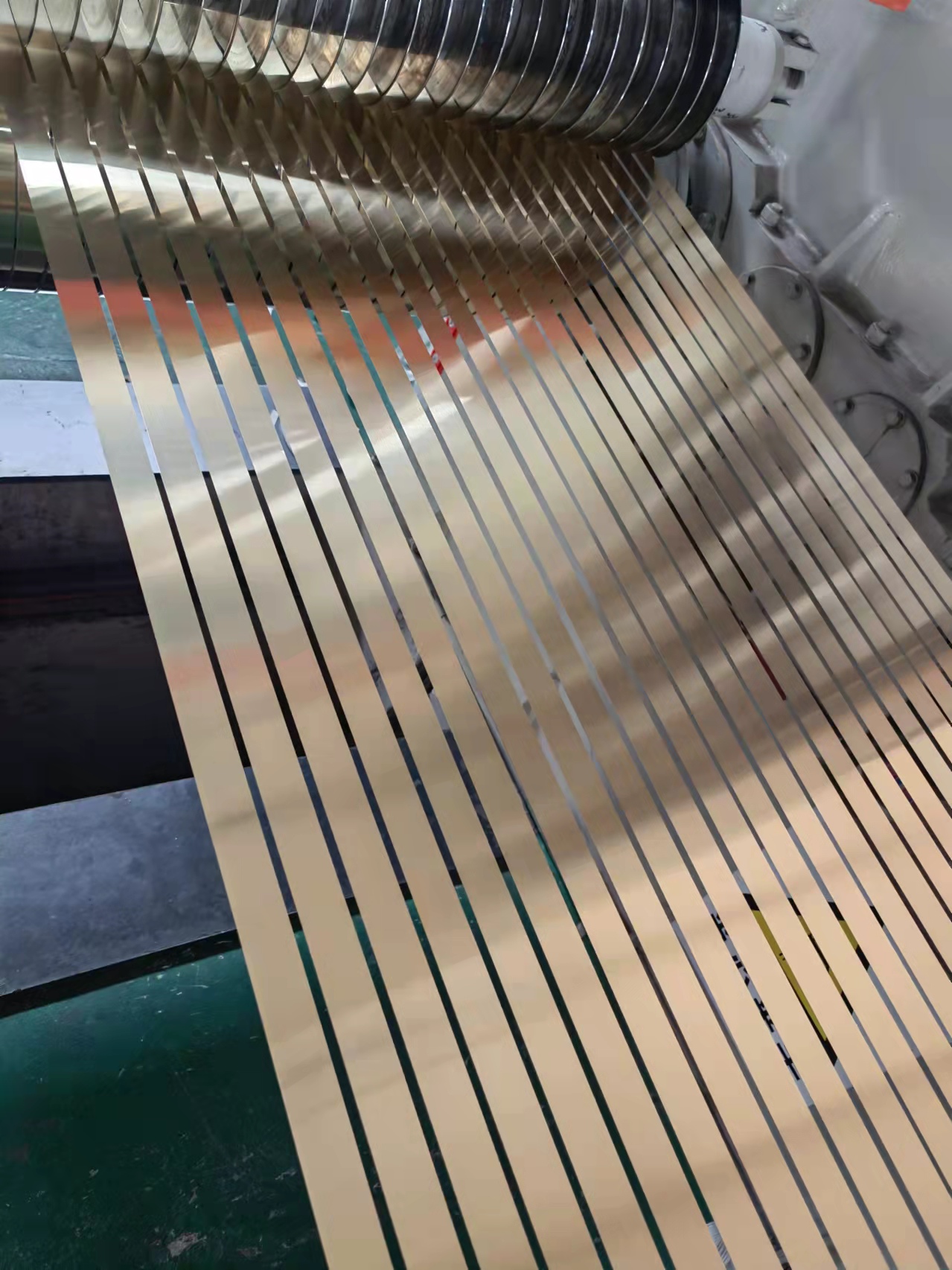 網紅彩虹夫婦5年剖4胎產女宣布封肚 網紅彩虹夫婦5年剖4胎產女宣布封肚